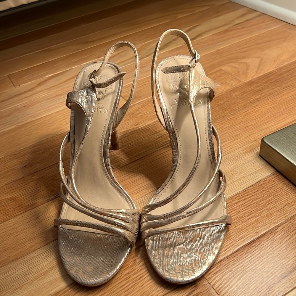 Vince Camuto Strappy Heel! Size 39 Perfect Condition
